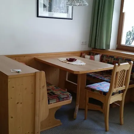 Haus Tuxerklamm Apartamento *
